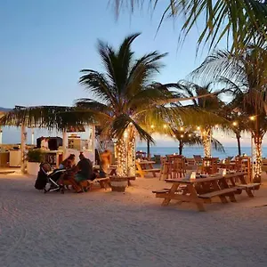  Apartamento Spacious Minutes From The